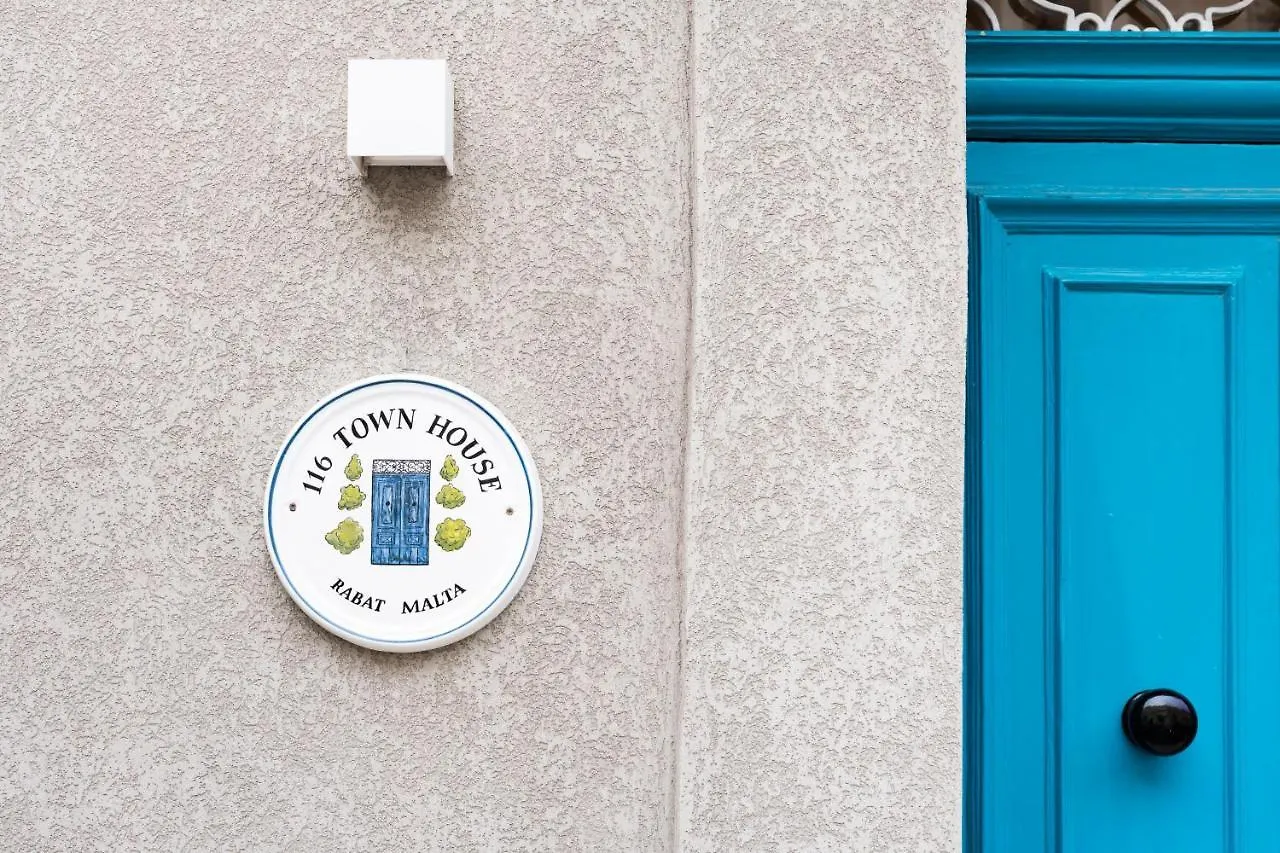 לינה וארוחת בוקר רבאט 116Townhouse מלטה