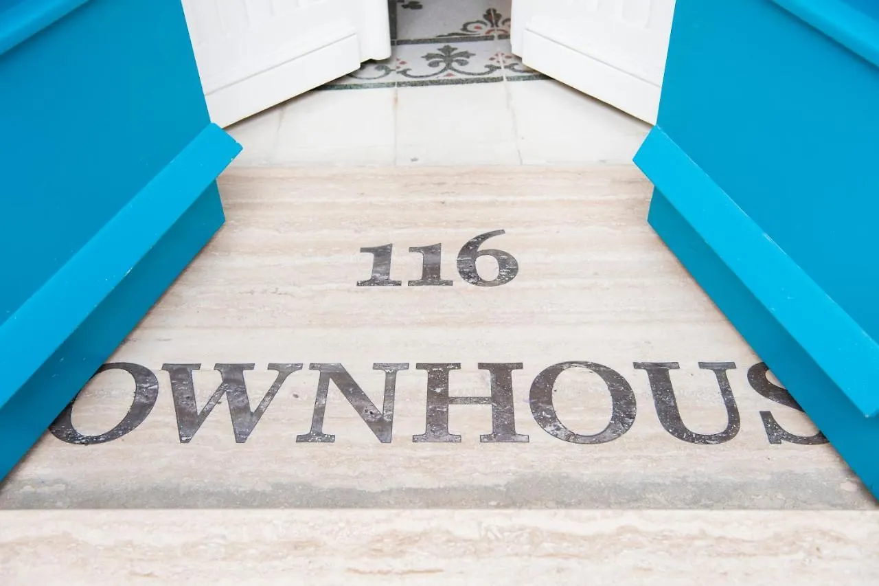 לינה וארוחת בוקר רבאט 116Townhouse